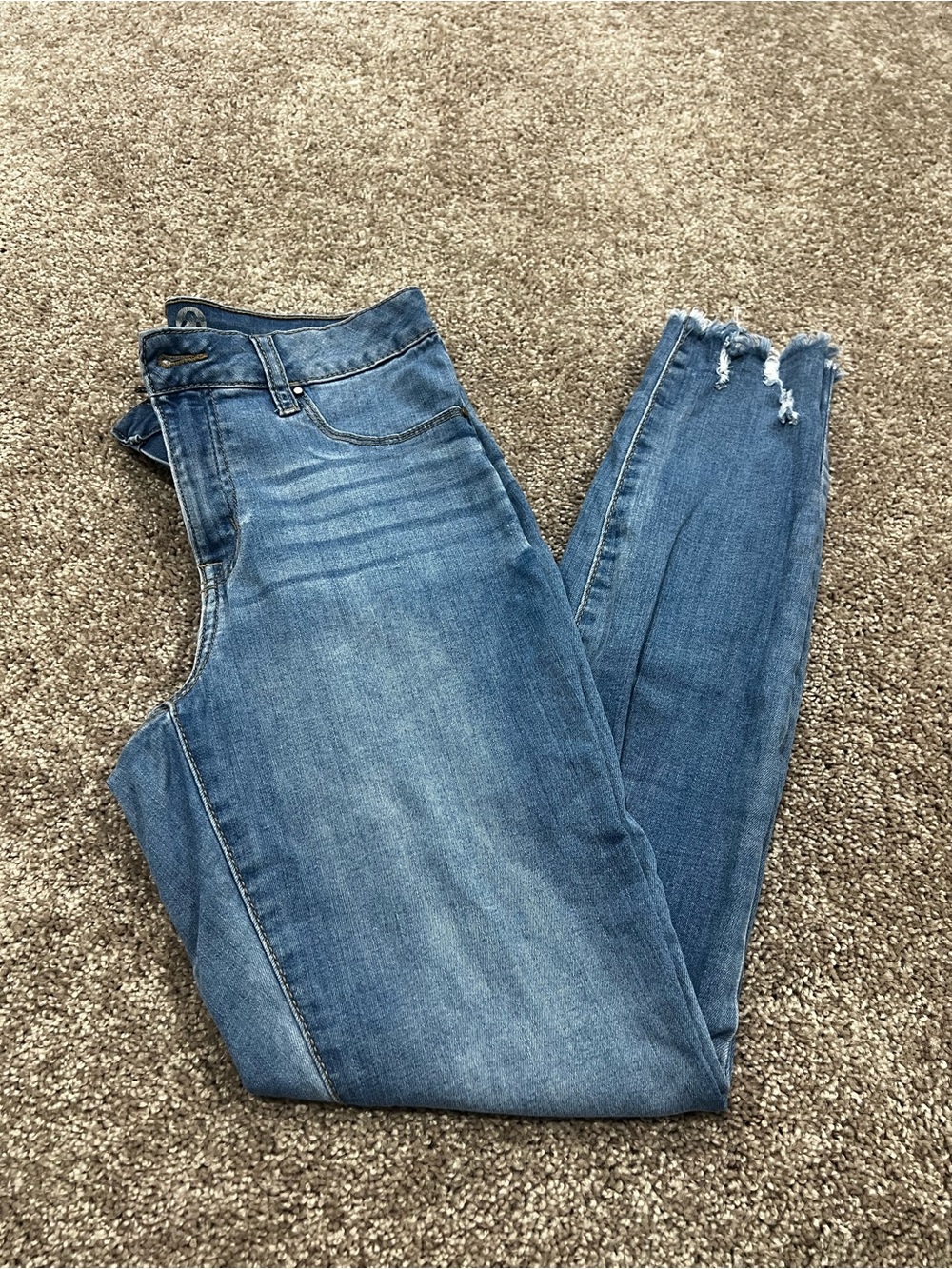 Rewash Light Blue High-Rise Skinny Jeans with Frayed Hem